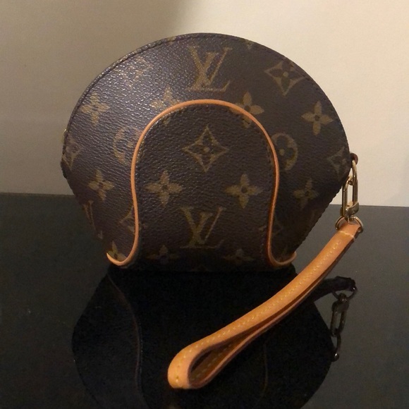 Louis Vuitton Handbags - Louis Vuitton Mini Ellipse Wristlet